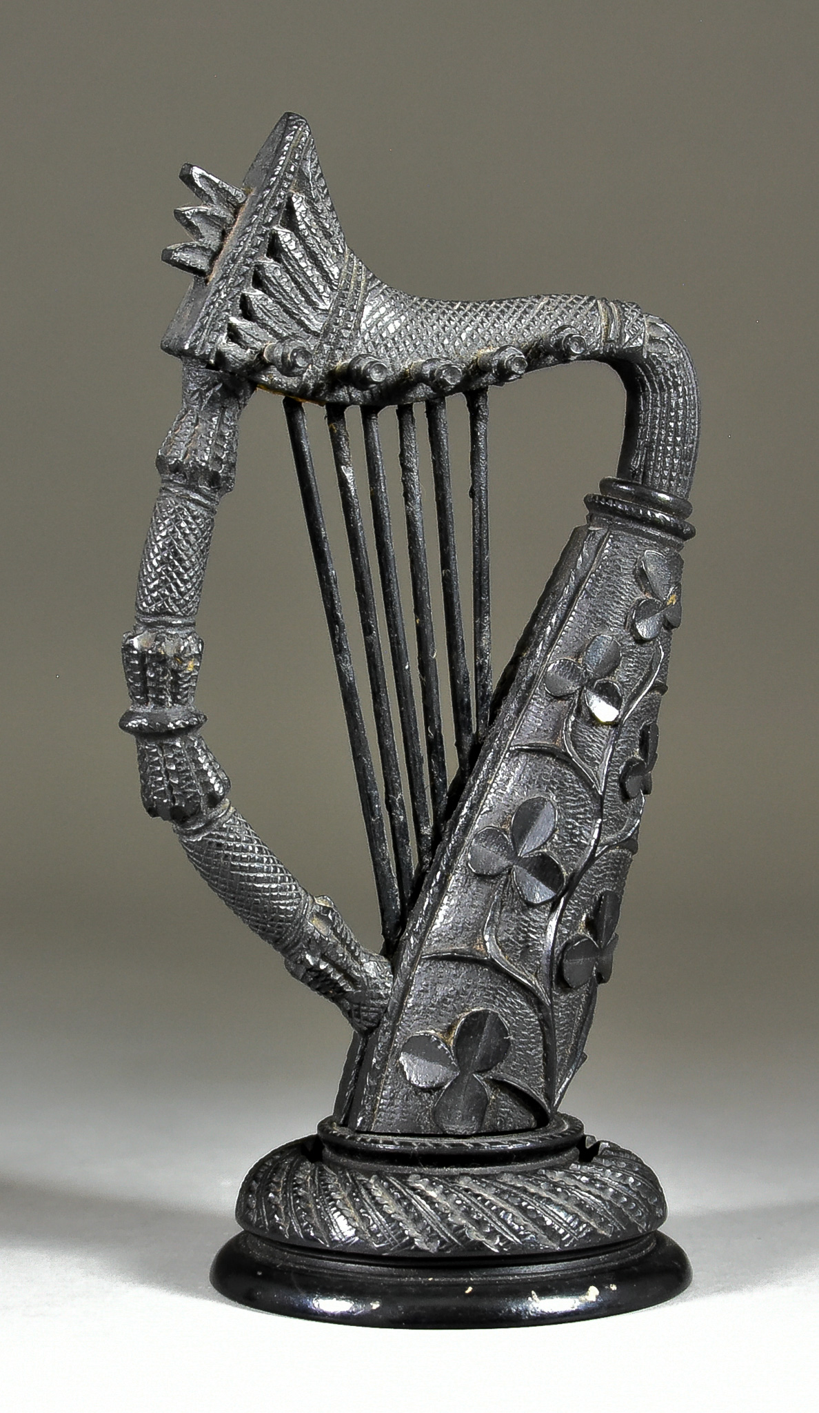 Late 19th/Early 20th Century Bog Oak Carving Depicting a Harp Embellished with Shamrock, 8.5ins x