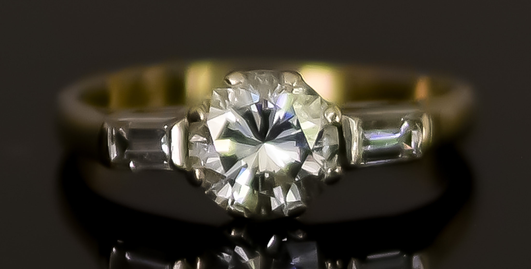 An 18ct White Gold Solitaire Diamond Ring, 20th Century, set with a brilliant cut white diamond,