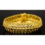 A 9ct Gold Filigree Bracelet, Modern, 200mm, gross weight 17.8g