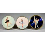 A Quantity of Vintage Ballerina Powder Compacts, comprising - a Stratton "Princess" Ballerina Powder