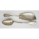 A George III Silver Fiddle Pattern Fish Slice and a George IV Silver Fiddle Pattern Gravy Spoon, the