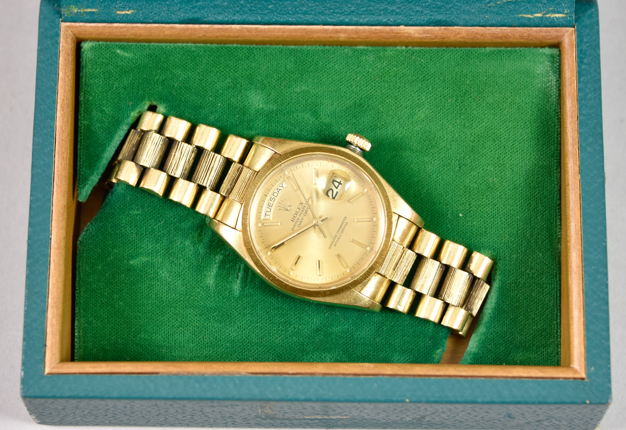A Gentleman's 18ct Gold Day Date, Oyster Perpetual, Automatic Wristwatch, by Rolex, Serial No.
