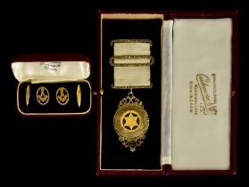 A Pair of 9ct Gold Masonic Cufflinks, gross weight 7g, and a silver gilt early Masonic Chapter Jewel