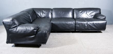 Vico Magistretti (1920-2006) - Modular "Fiandra", black leather corner sofa, for Cassina, circa 1975