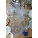 SMALL GROUP OF LEAD CRYSTAL AND PRESSED GLASS INCLUDING; DESSERT BOWLS, TRUMPET VASES, SALTS AND