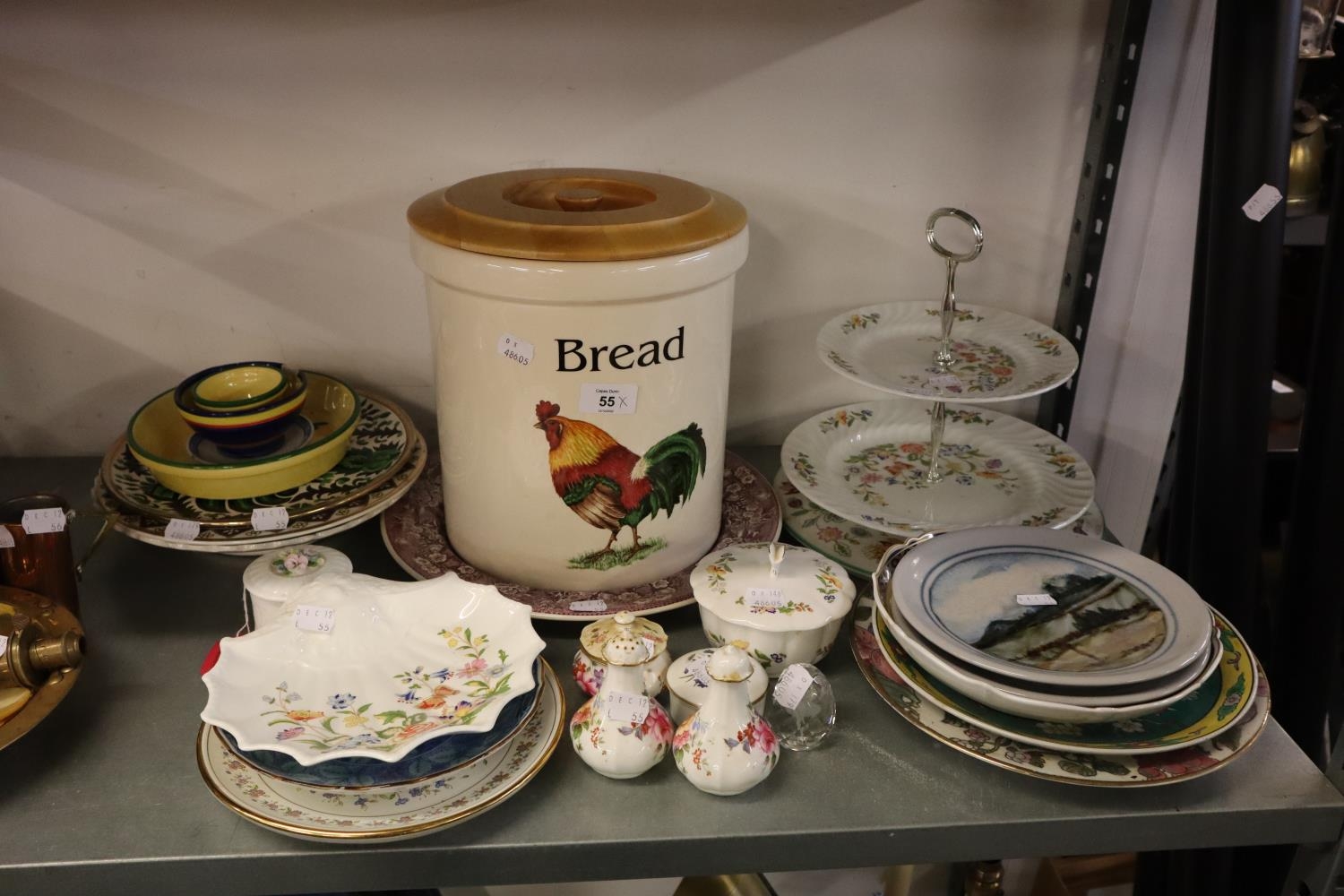 A GOOD SELECTION OF POTTERY PLAQUE, VARIOUS SIZES AND DESIGNS, A LARGE POTTERY BREAD CROCK WITH