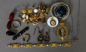 QUANTITY OF GOLD PLATED DRESS STUD AND BUTTONS; TWO ROYAL CORPS OF SIGNALS BADGES; TRAFFORD