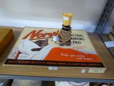 BOXED 1956 NORVIC ELECTRIC WARMING PAD AND A SMALL RETRO TABLE LAMP (2)