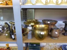 A SELECTION OF COPPER AND BRASS-WARES TO INCLUDE; 3 BRASS BLOW TORCHES, BRAS PEDESTAL STANDS, AN