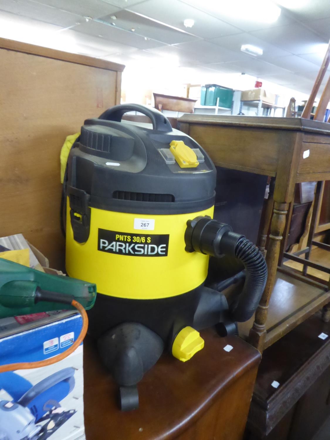 A PARKSIDE WET AND DRY TROLLEY VACUUM CLEANER