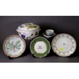 SMALL GROUP OF ROYAL WORCESTER AND ROYAL COPENHAGEN PORCELAIN, including to boxed cake stands,