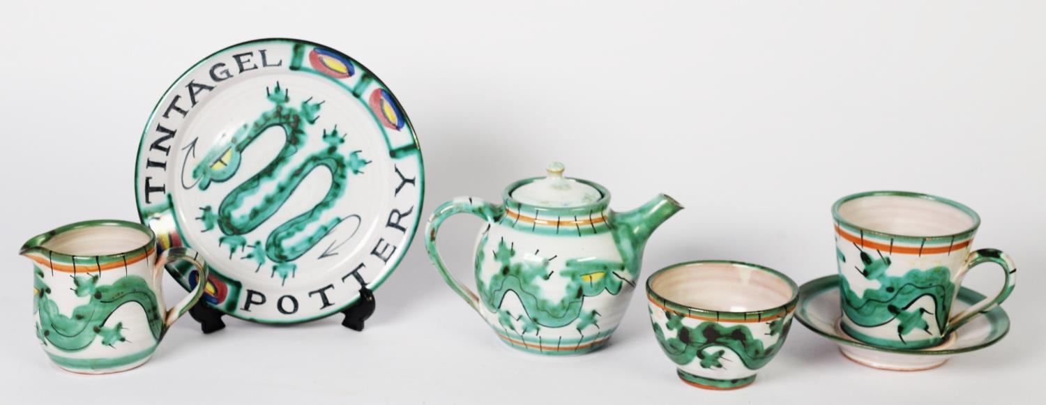 VINTAGE TINTAGEL STUDIO POTTERY BACHELORS TEA SET OF FIVE PIECES, simple painted design of a green