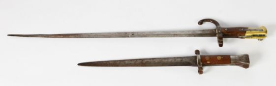 FRENCH LATE 19th CENTURY EPEE BAYONET SINGLE EDGE BLADE, the back with inscription dated 1875,