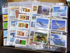 VERY LARGE SELECTION OF MAINLY BROOKE BOND TEA CARDS, held in ring binder, plastic display pages,