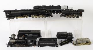 HO GAUGE, USA, THREE UNBOXED STEAM LOCOMOTIVES WITH TENDERS, and a SMALL QUANTITY OF SMALLER GAUGE