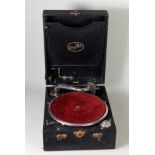 EDISON B ELL No EB259 SPRING DRIVEN TABLE TOP GRAMOPHONE, in black textured fabric case with winding