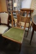 AN ANTIQUE LIGHT OAK COUNTRY CHIPPENDALE DINING CHAIR, WITH PIERCED SPLAT BACK, DROP-IN SEAT,