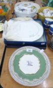 SMALL GROUP OF ROYAL WORCESTER PORCELAIN, including to boxed cake stands, Evesham pattern tureen,