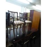 BERESFORD & HICKS, SET OF SIX MAHOGANY REGENCY STYLE DINING CHAIRS ON SABRE SHAPED FRONT SUPPORTS