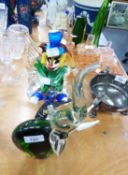 ITALIAN COLOURED GLASS FIGURE OF A CLOWN PLAYING A GUITAR, 10 1/2" HIGH; MURANO ITALIAN GLASS