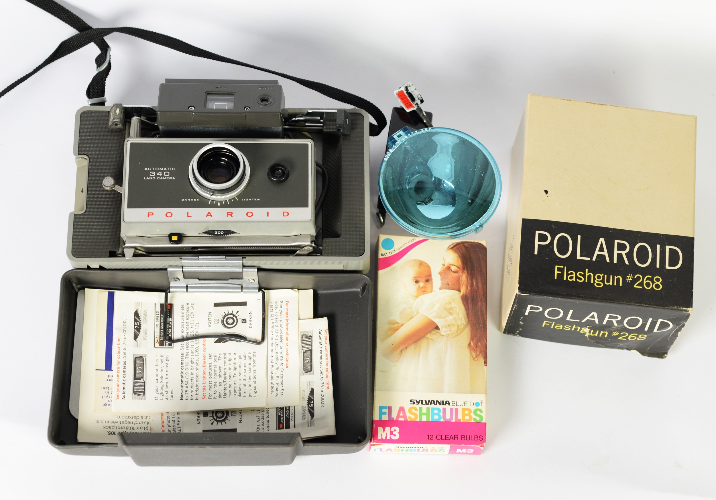 POLAROID LAND CAMERA 340, with flashgun [2]