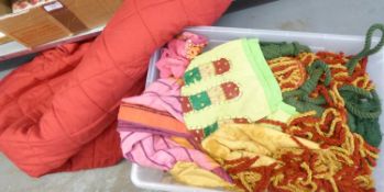 A QUILTED RED THROW, DOUBLE, A STRIPED THROW AND OTHER ITEMS OF FABRIC (CONTENTS OF 1 BOX)