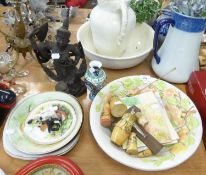 A LARGE ITALIAN POTTERY SHALLOW FRUIT BOWL AND VARIOUS PICTORIALLY PAINTED TILES