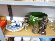 MIXED LOT OF CERAMICS, to include: FIGURE OF A JESTER, SIMILAR SEATED FIGURE, foot missing, PAIR