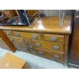 AN EARLY 20TH CENTURY WALNUT DRESSER SIDEBOARD