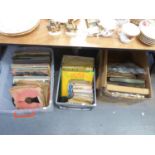 A QUANTITY OF 78 RPM GRAMOPHONE RECORDS, INCLUDING A CASED SET ‘THE GONDOLIERS’ BY GILBERT &