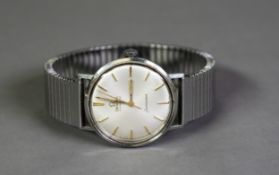 OMEGA SEAMASTER GENT'S SWISS STAINLESS STEEL WRISTWATCH with automatic movement, circular silvered