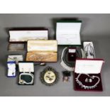 DIVERSE SELECTION OF COSTUME JEWELLERY INCLUDING CULTURED & FAUX PEARL NECKLACES, PASTE SET BROOCHES