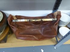 LATE TWENTIETH CENTURY BROWN LEATHER GLADSTONE BAG, WITH FAUX PATINATED BRASS FITTINGS, 21 1/2" (