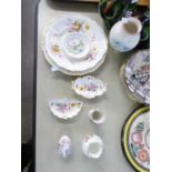 ROYAL CROWN DERBY 'DERBY POSIES' PATTERN CERAMICS, PLUS SIMILAR AYNSLEY AND WEDGWOOD ITEMS (8)