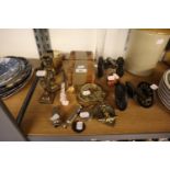 SMALL GROUP OF COLLECTIBLE BRASS TO INCLUDE; MINIATURE CANONS, VEST POCKET CUP, ACME SIREN, THE