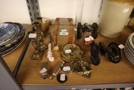 SMALL GROUP OF COLLECTIBLE BRASS TO INCLUDE; MINIATURE CANONS, VEST POCKET CUP, ACME SIREN, THE