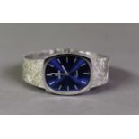 GENT'S RADO ESPOIR SWISS WRISTWATCH, with mechanical movement, blue/black rounded oblong dial with