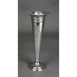 EDWARD VII WEIGHTED SILVER TRUMPET VASE BY WILLIAM COMYNS, of typical form with moulded girdle,