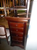 A MODERN MAHOGANY FIVE DRAWER WELLINGTON CHEST OF DRAWERS
