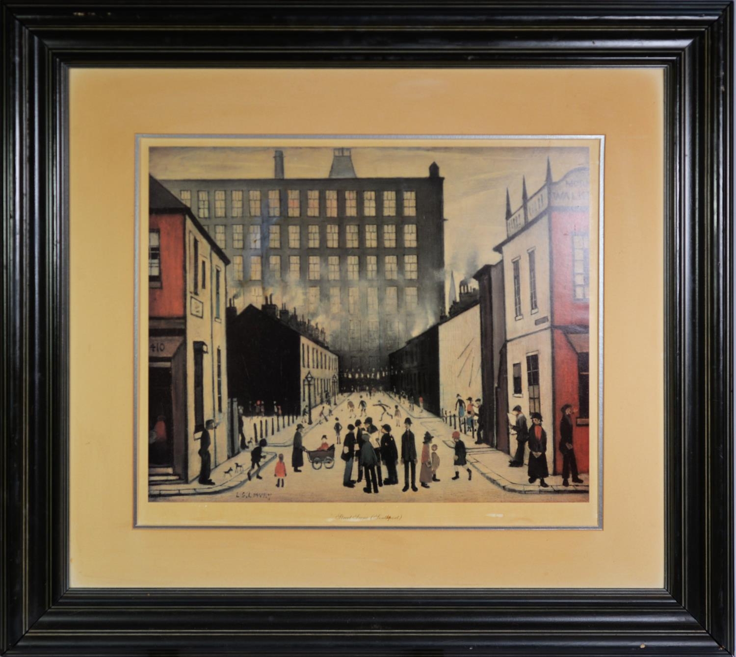 L S LOWRY (1887-1976) UNSIGNED COLOUR PRINT 'Coming Home from the Mill' 22" x 28" (56cm x 71cm) - Image 3 of 6