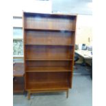 A TEAK SLOPING FRONT OPEN BOOKCASE, HAVING ADJUSTABLE SHELVES, BY B.M. OF DENMARK, 3'3" WIDE