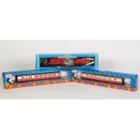HORNBY OO MINT AND BOXED AS NEW THOMAS AND FRIENDS 2-6-0 LOCOMOTIVE AND TENDER - James, together