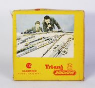 MINT AND BOXED TRI-ANG RAILWAYS TT GAUGE T.10 ELECTRIC GOODS TRAIN SET C/R- flaps to lid of box un-