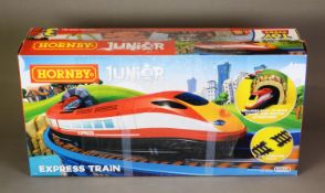 HORNBY OO MINT AND BOXED AS NEW TOY STORY THREE ELECTRICIAN SET, complete with figures and