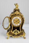 LATE NINETEENTH CENTURY FRENCH PREMIERE-PARTIE ORMOLU AND RED SHELL BOULLE WORK MANTLE CLOCK, the 5”