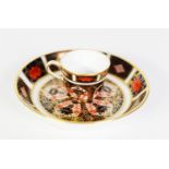 TWO PIECES OF MODERN ROYAL CROWN DERBY 1128 PATTERN CHINA, comprising: SAUCER DISH, 4 ¼” (10.9cm)