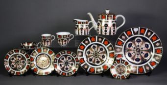 TWENTY NINE PIECES OF MOSTLY MODERN ROYAL CROWN DERBY 1128 PATTERN CHINA DINNER, TEA AND COFFEE