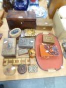 SMALL GROUP OF BOXES AND TREEN, CRIBBAGE BOARD, TRAY ETC... (QUANTITY)