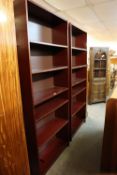 A PAIR OF MAHOGANY EFFECT MODERN OPEN BOOKCASES, SIX OR SEVEN TIERS WITH ADJUSTABLE SHELVES, EACH 3’