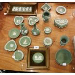 QUANTITY OF GREEN WEDGWOOD JASPERWARE ITEMS TO INCLUDE; DANCING HOURS PLAQUE, ANOTHER OF CHERUBS